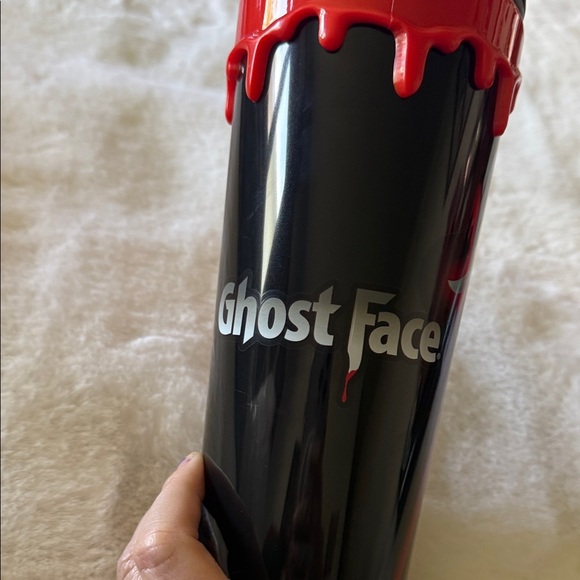 Ghostface dripping blood Halloween Tumblr 🔪🩸🩸🔪 - Picture 5 of 9